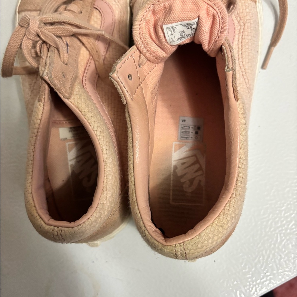 Woman shoes